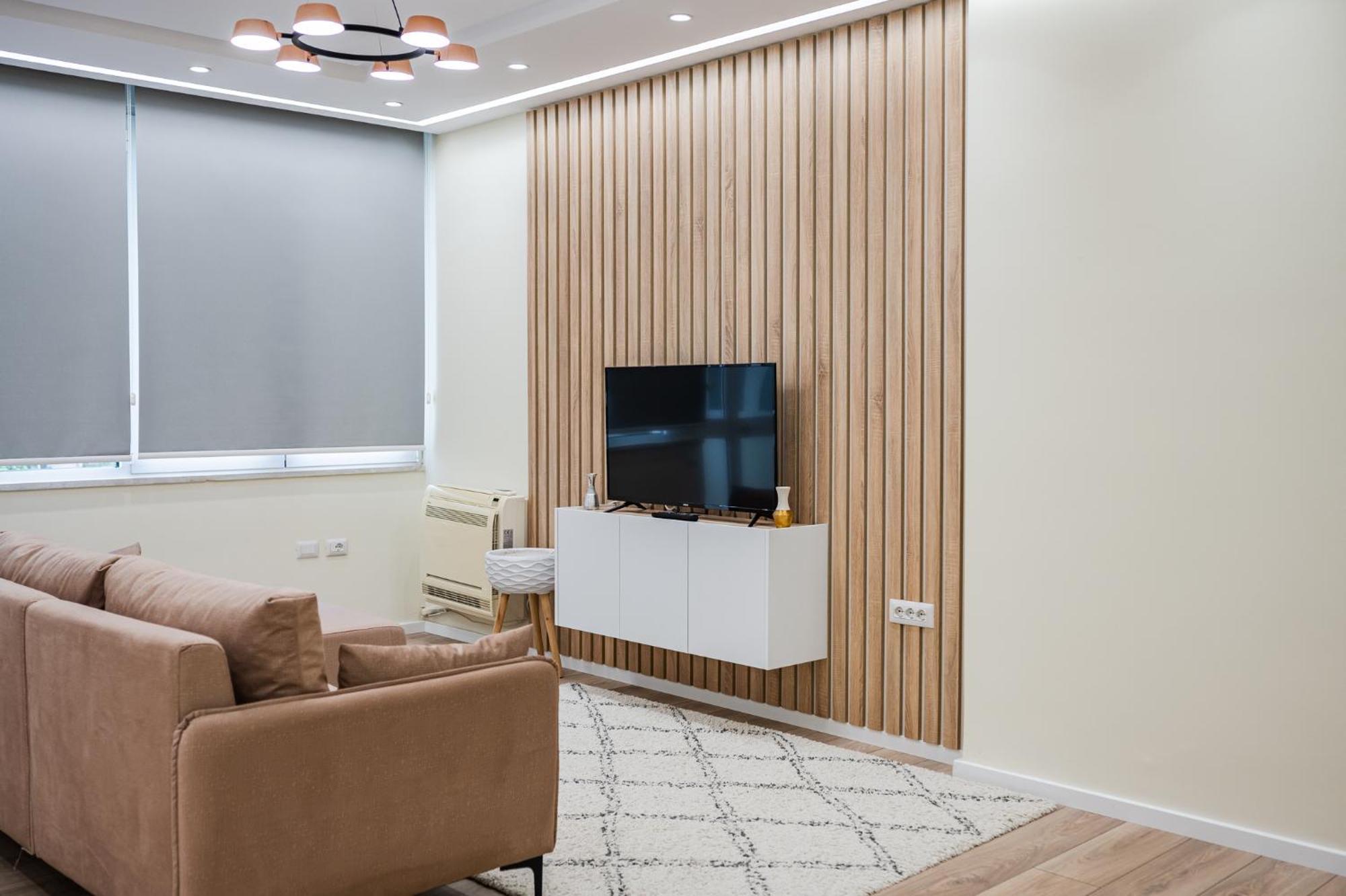 Lucas Central Home تيرانا المظهر الخارجي الصورة