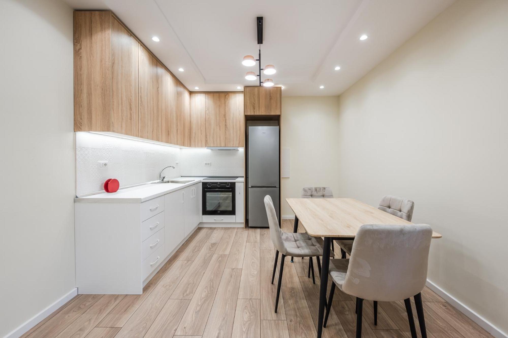 Lucas Central Home تيرانا المظهر الخارجي الصورة