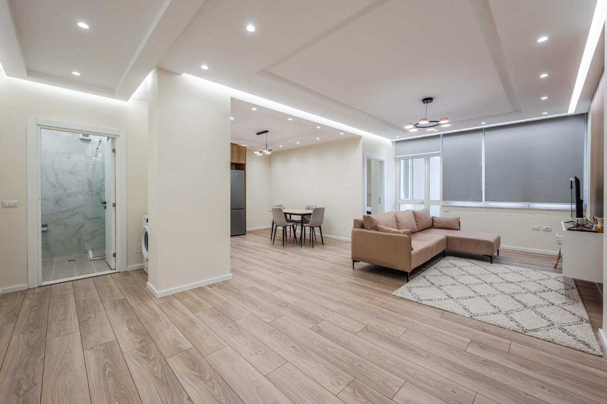 Lucas Central Home تيرانا المظهر الخارجي الصورة